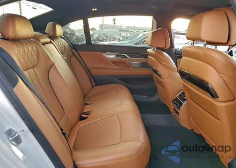 2016 BMW 740 I из США, поврежденный, VIN WBA7E2C57GG738685